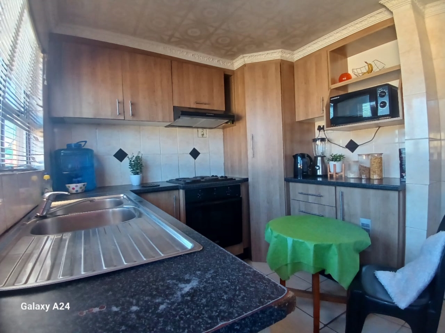 3 Bedroom Property for Sale in Scenery Park Eastern Cape